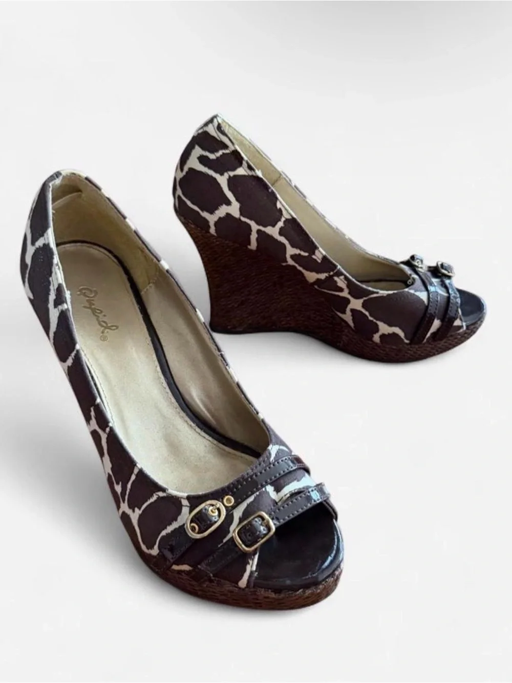 Qupid Peep-Toe Wedge Heels in Brown Giraffe Print - Y2K Women’s 8
